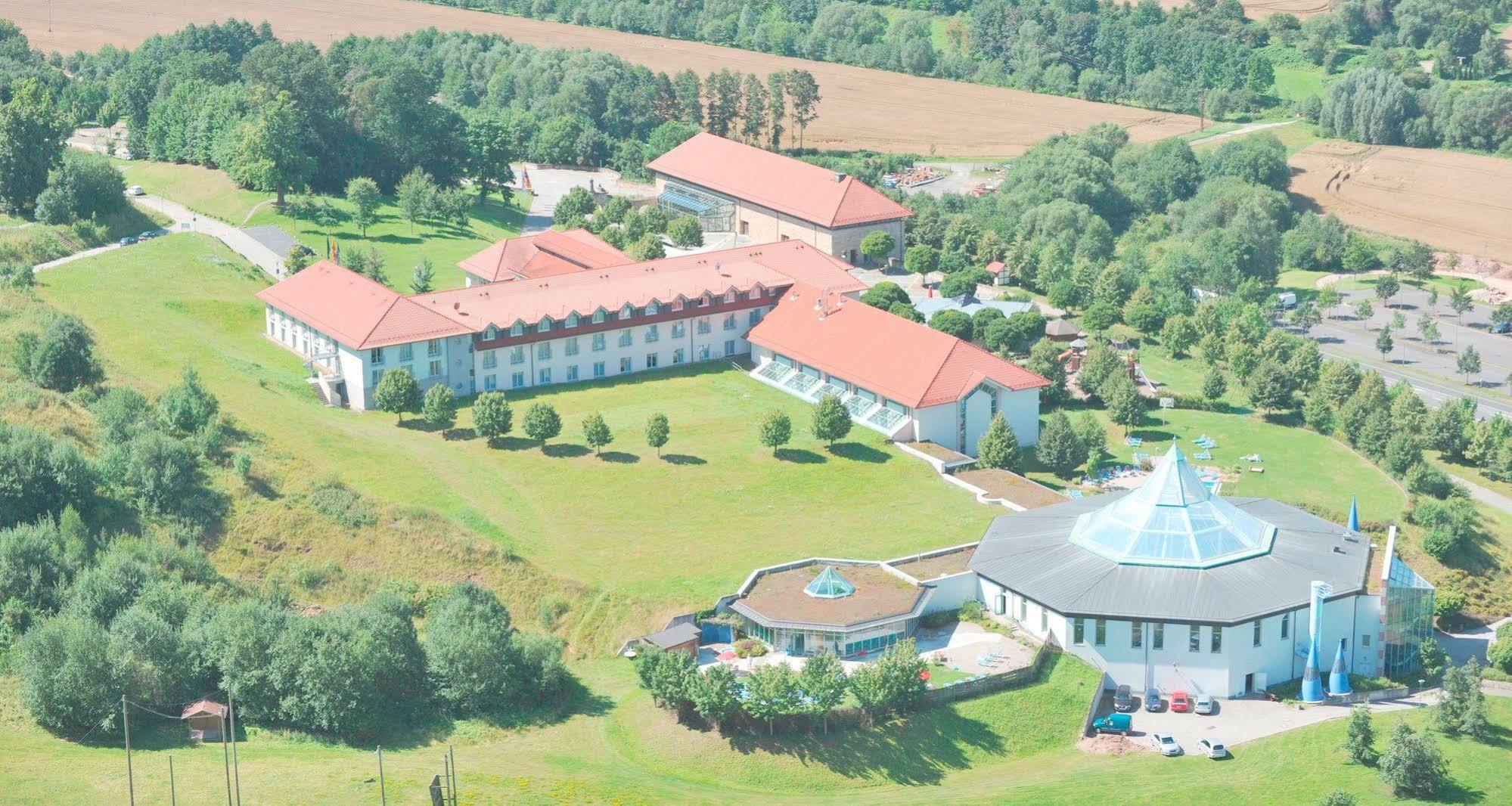 Victor'S Residenz-Hotel Teistungenburg Exterior photo