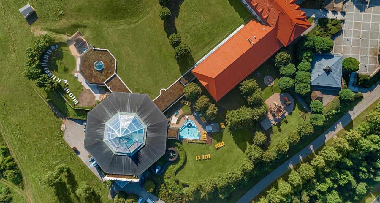 Victor'S Residenz-Hotel Teistungenburg Exterior photo